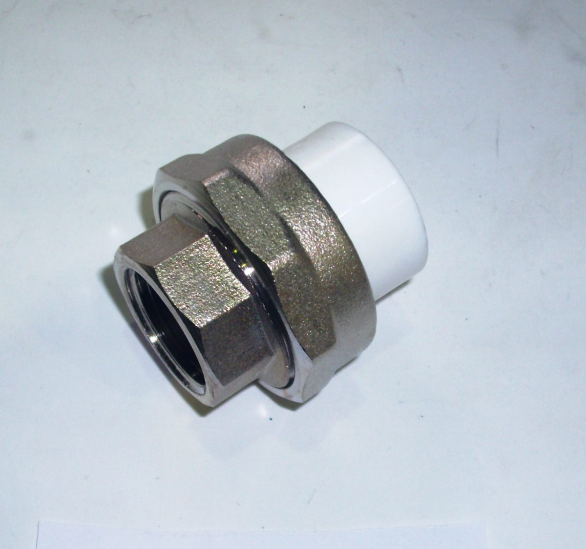 TDS Муфта ППР комбинированная, разъемная, белая, ВР, арт.490 20 х 1/2